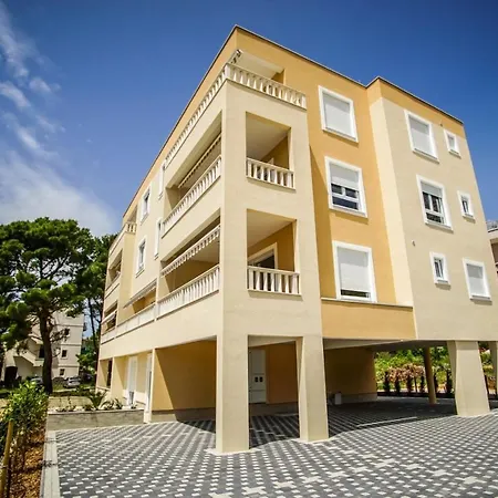 Palace - Split Apartment *